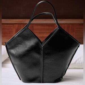 NWT Hereu Calella distressed leather tote